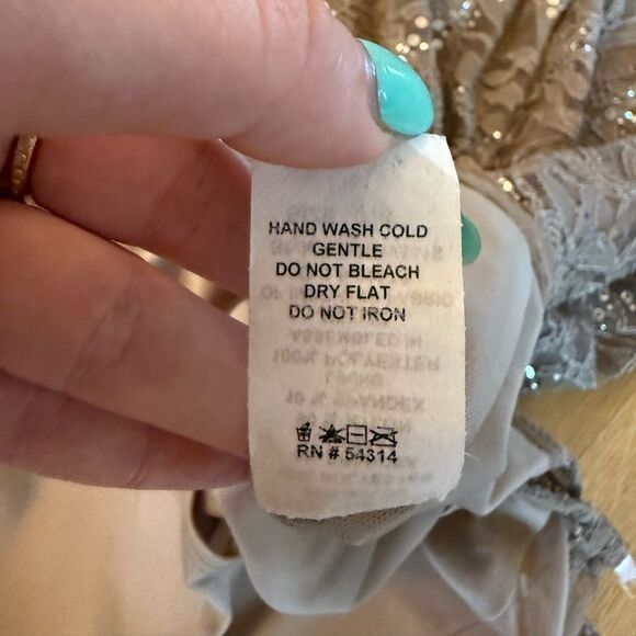 Elegant Gray Lace Evening Gown - Picture 8 of 9